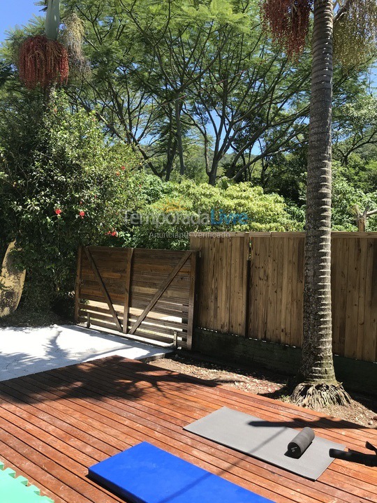 Casa para aluguel de temporada em Florianópolis (Rio Tavares)