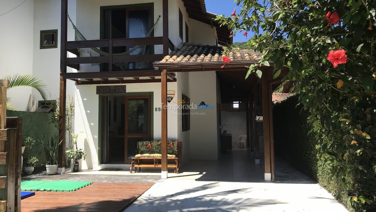Casa para aluguel de temporada em Florianópolis (Rio Tavares)