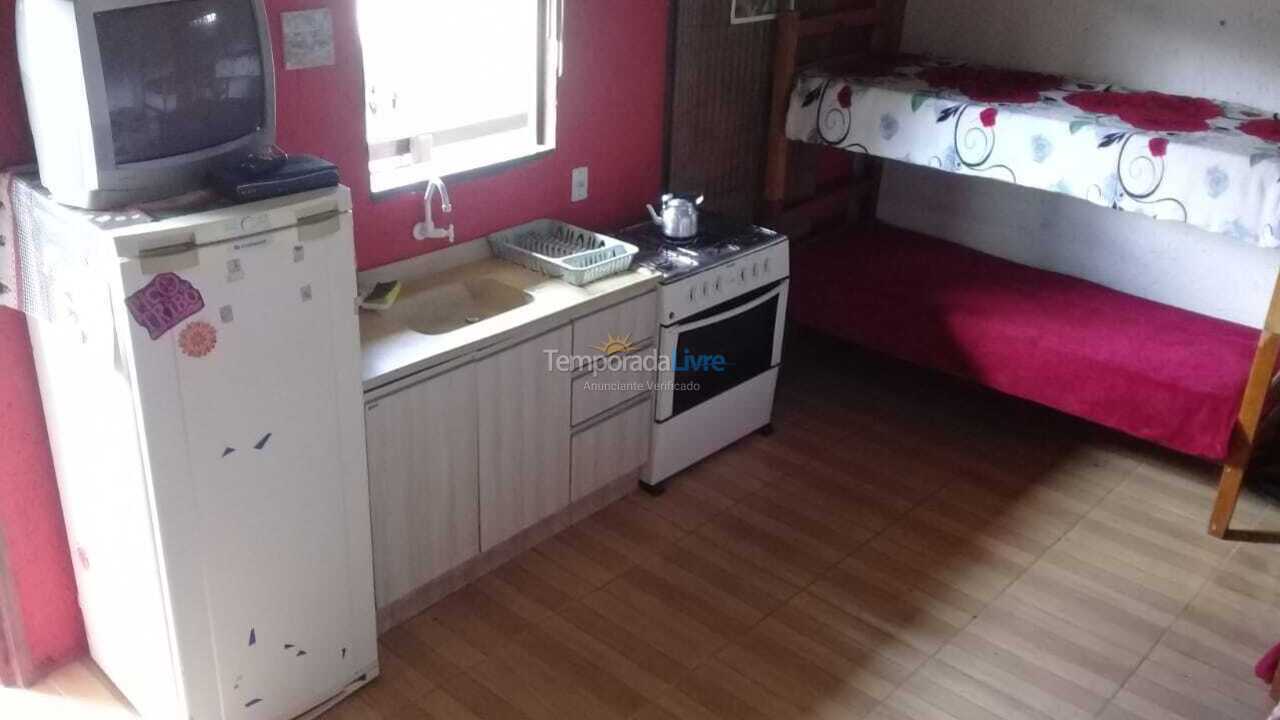 Apartamento para aluguel de temporada em Imbituba (Praia do Rosa)