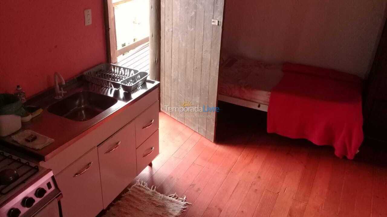 Apartamento para aluguel de temporada em Imbituba (Praia do Rosa)