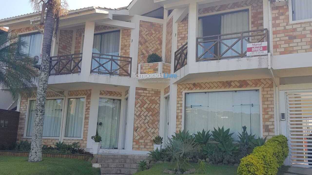 Apartment for vacation rental in Garopaba (Centro)