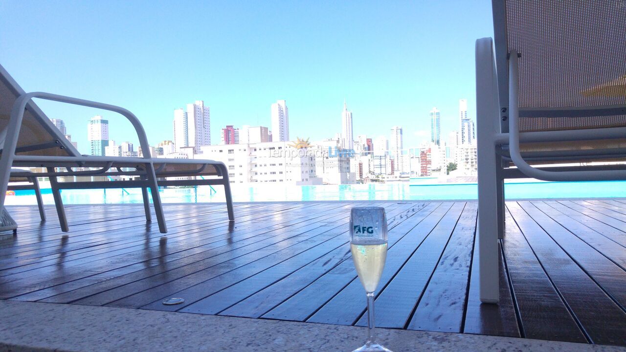 Apartamento para aluguel de temporada em Balneário Camboriú (Nações)