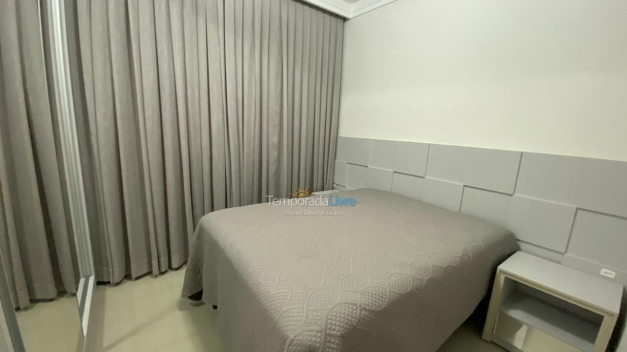 Apartment for vacation rental in Itapema (Meia Praia)