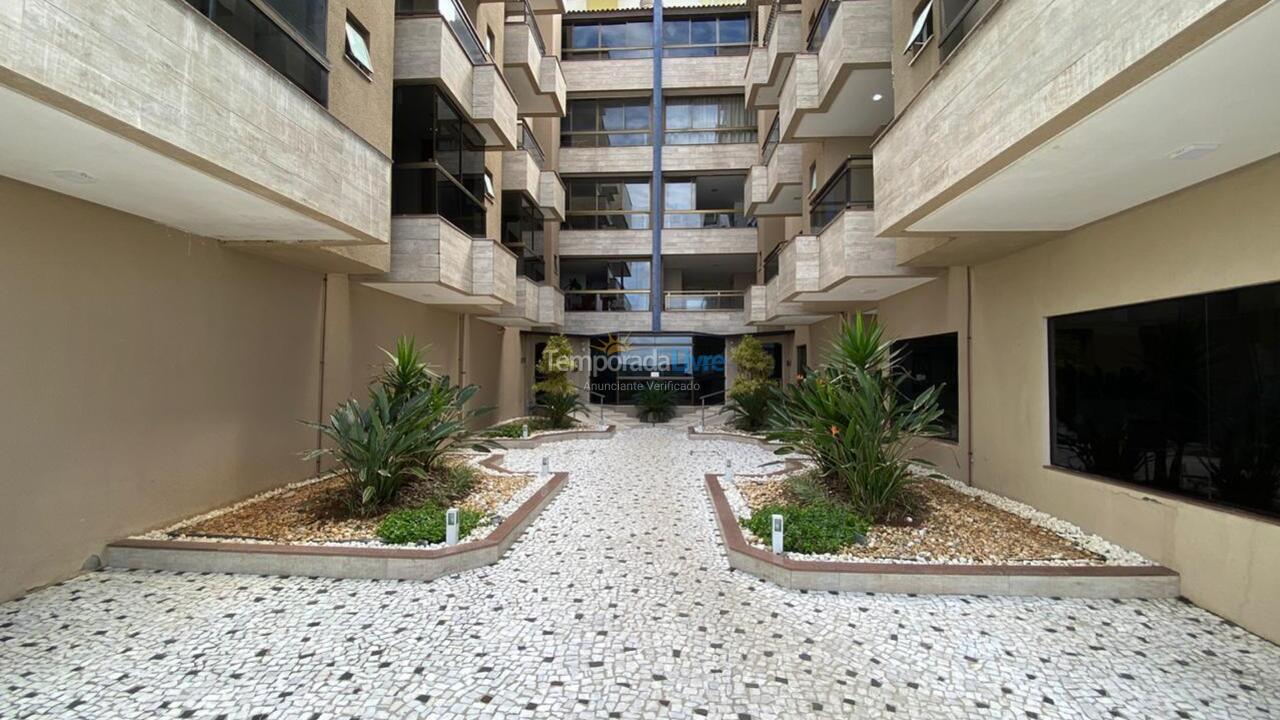 Apartamento para aluguel de temporada em Itapema (Meia Praia)