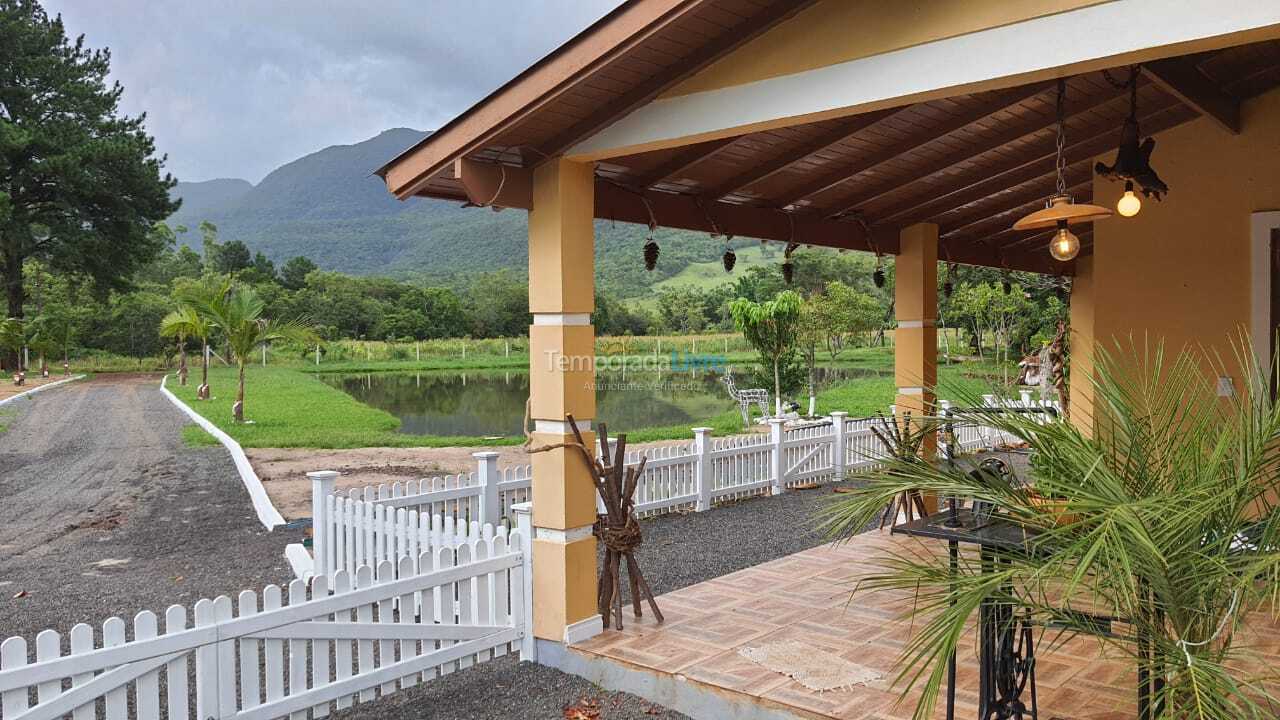 Casa para alquiler de vacaciones em Maquiné (Solidão)