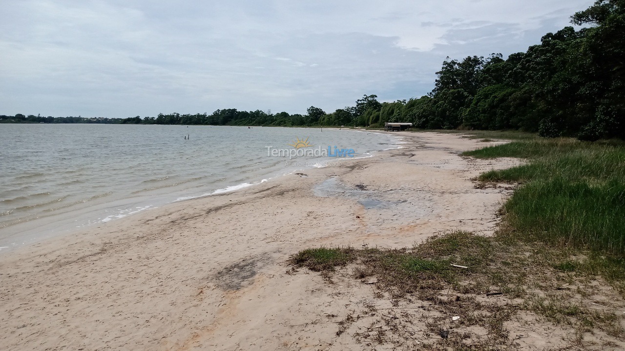 Casa para aluguel de temporada em Imbituba (Araçatuba)