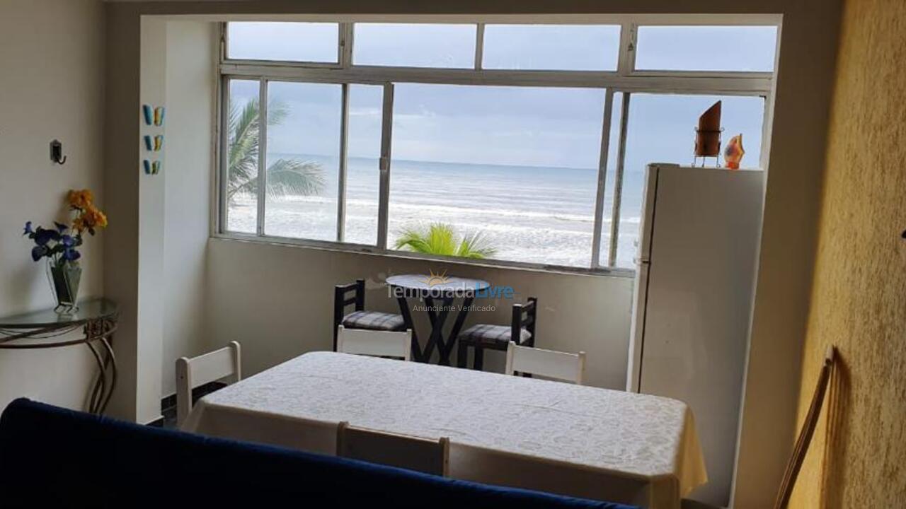 Apartamento para aluguel de temporada em Praia Grande (Praia do Caiçara)