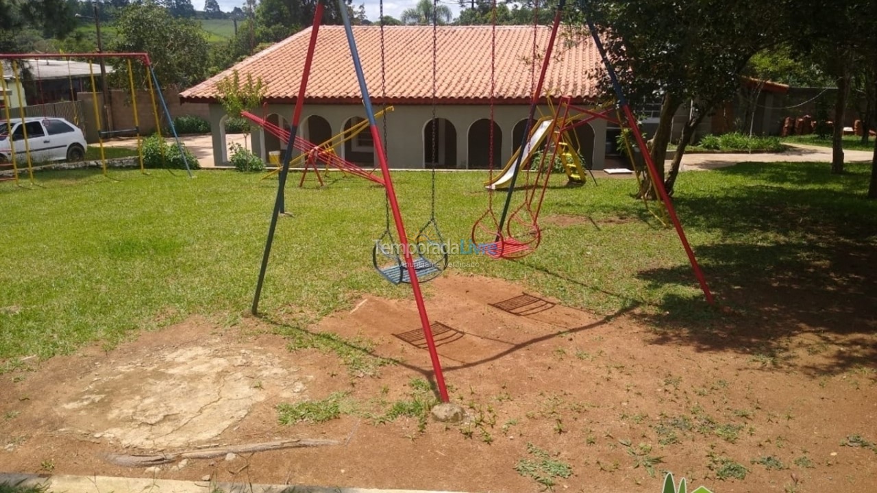 Chácara / sítio para aluguel de temporada em Ibiúna (Bairro da Cachoeira)