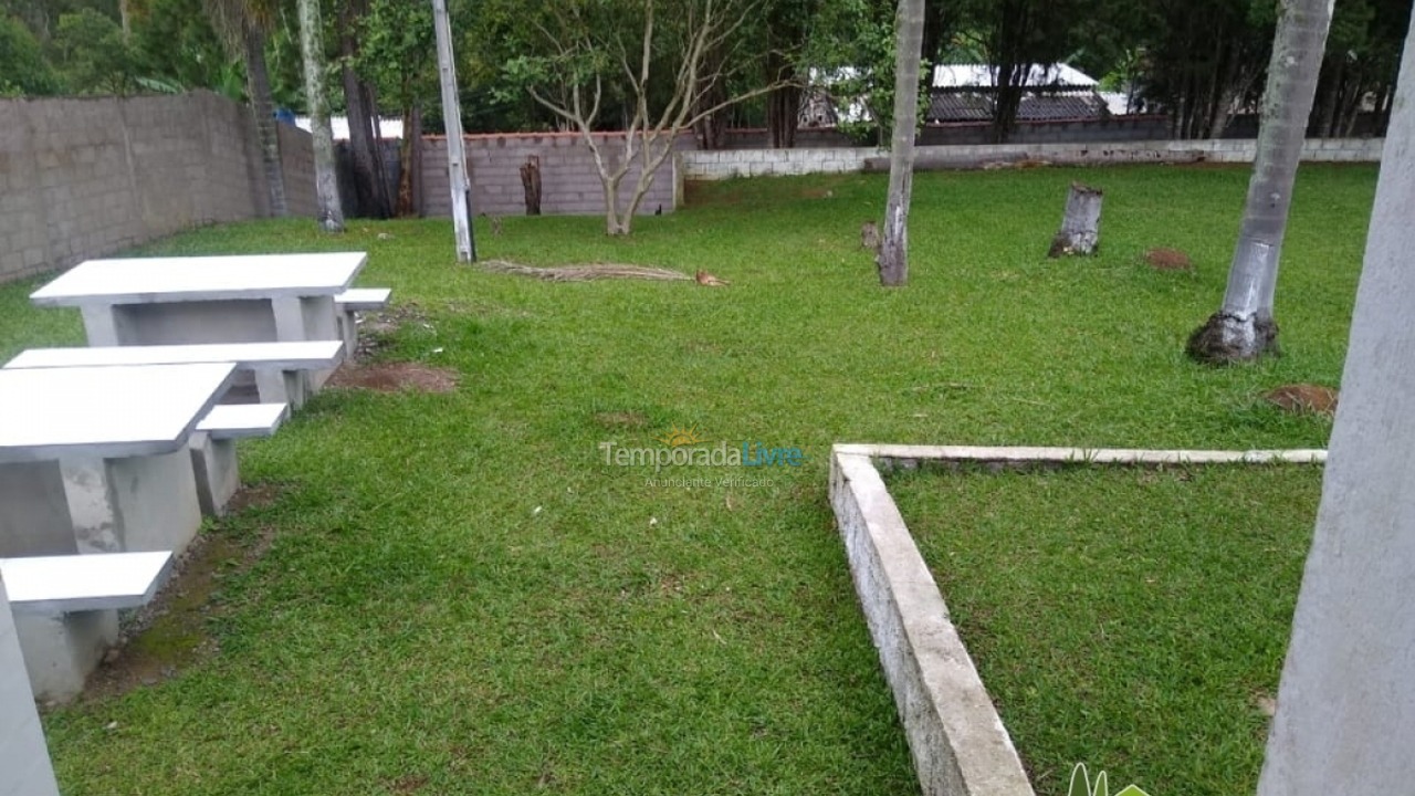 Chácara / sítio para aluguel de temporada em Ibiúna (Bairro da Cachoeira)