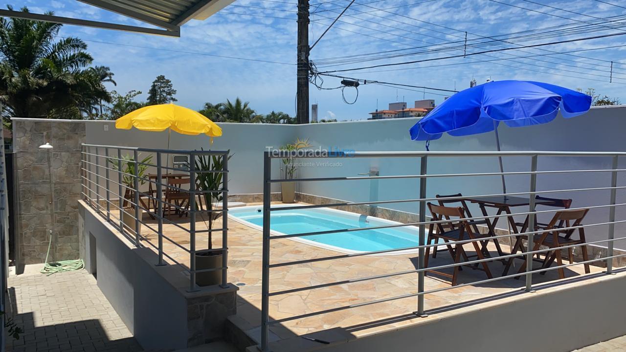 Apartment for vacation rental in Ubatuba (Enseada)