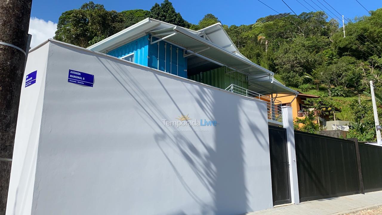 Apartment for vacation rental in Ubatuba (Enseada)