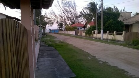 Duplex House - Praia Seca - Araruama - Fiber Wi-Fi