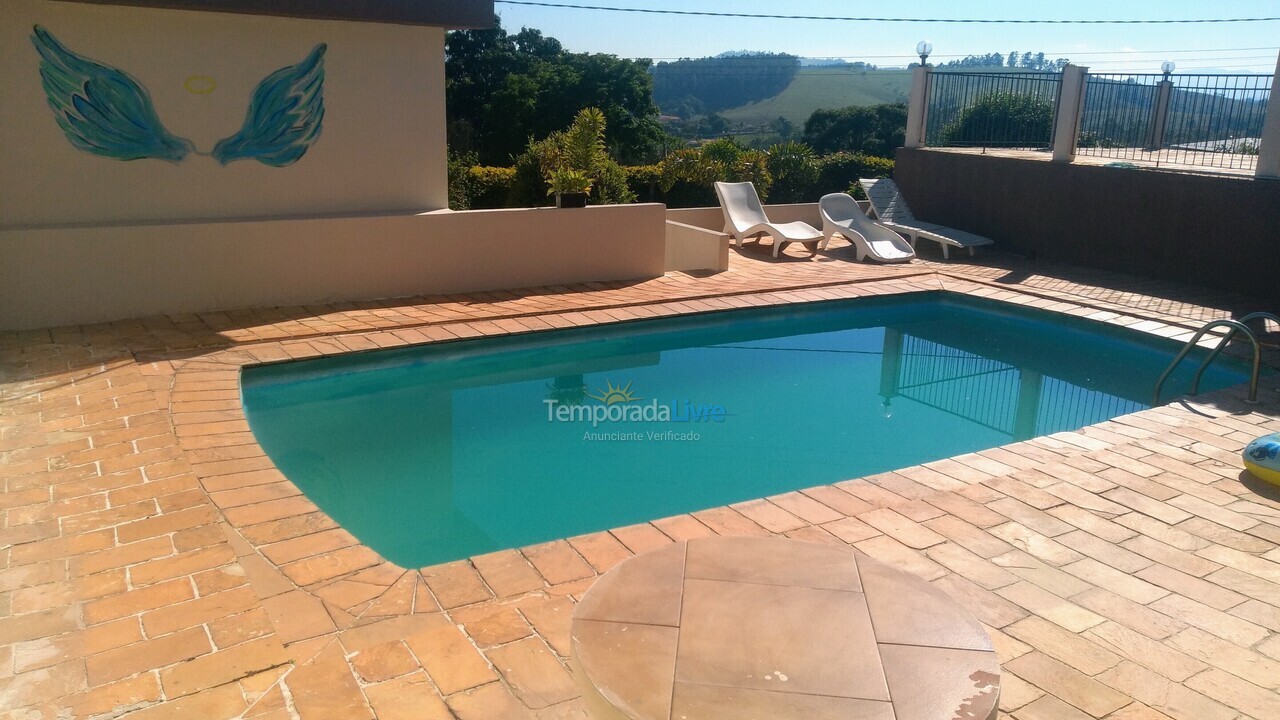 Ranch for vacation rental in Serra Negra (Jardim do Salto 1)