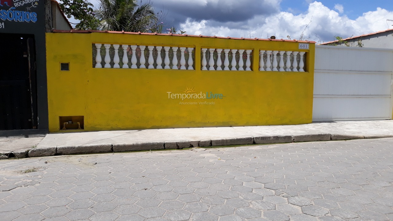 House for vacation rental in Caraguatatuba (Praia das Palmeiras)