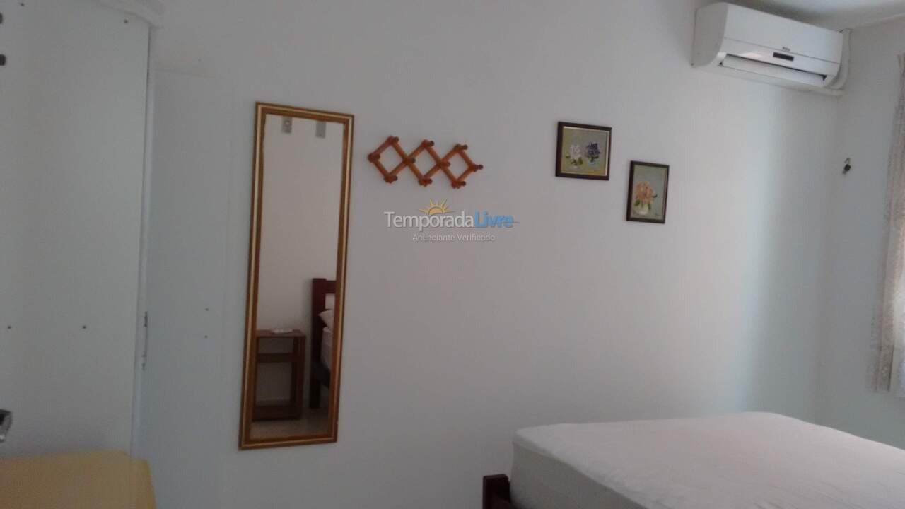 Apartamento para aluguel de temporada em Bombinhas (Praia de Bombas)