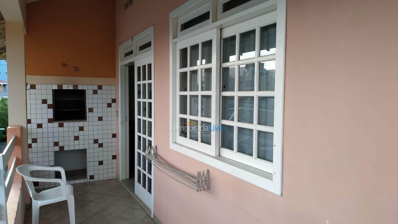 Apartamento para alquiler de vacaciones em Bombinhas (Praia de Bombas)