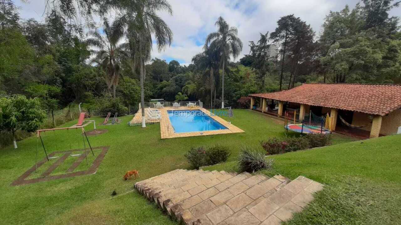 Chácara / sítio para aluguel de temporada em Jundiaí (Medeiros)