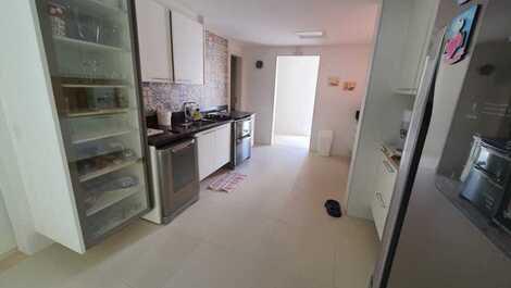 BEACH HOUSE IN CLOSED CONDOMINIUM (GUARAJUBA) BAHIA