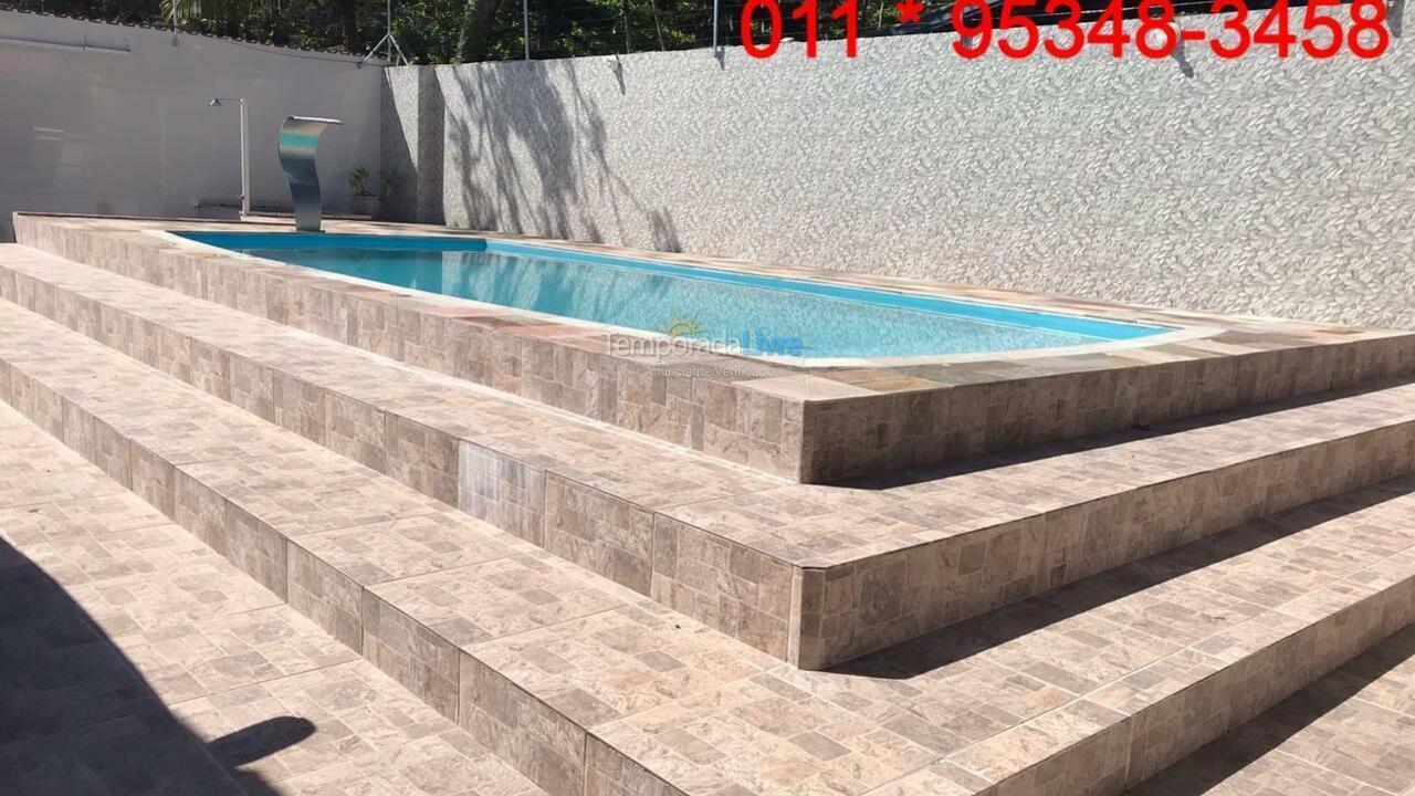 Casa para aluguel de temporada em Guarujá (Praia do Pernambuco)