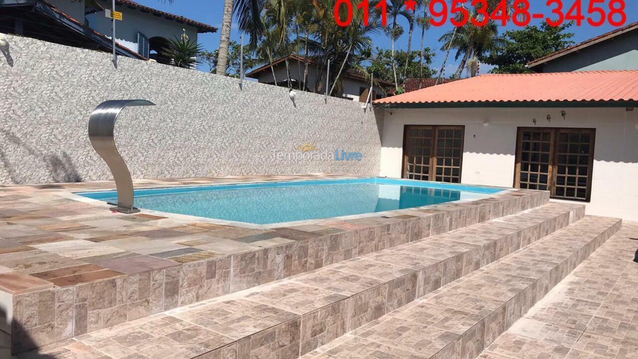 Casa para aluguel de temporada em Guarujá (Praia do Pernambuco)