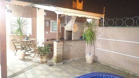 House with pool for weekends