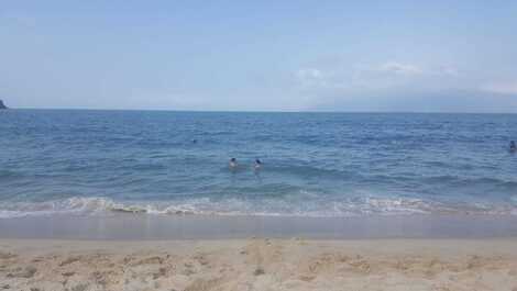 Apartamento de frente para o Mar, Prédio Redondo Martin de Sá