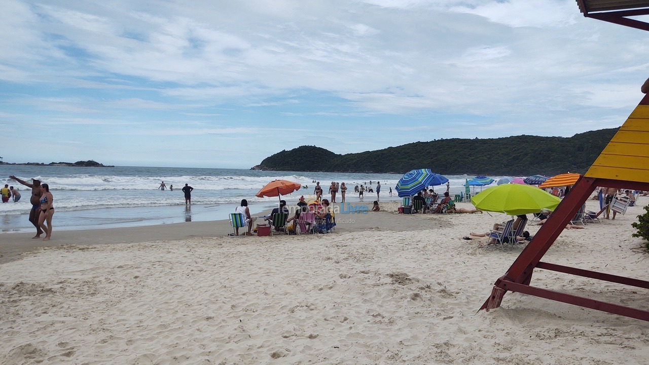 Apartamento para aluguel de temporada em Governador Celso Ramos (Praia de Palmas)