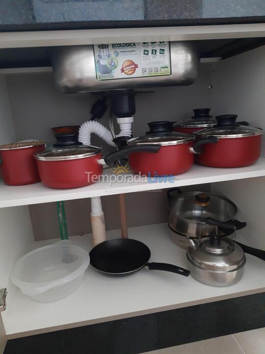 Apartamento para aluguel de temporada em Governador Celso Ramos (Praia de Palmas)