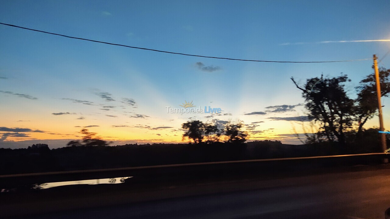 Apartamento para aluguel de temporada em Governador Celso Ramos (Praia de Palmas)