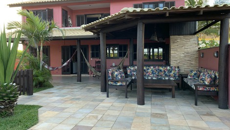 Vista frontal do Quisque 