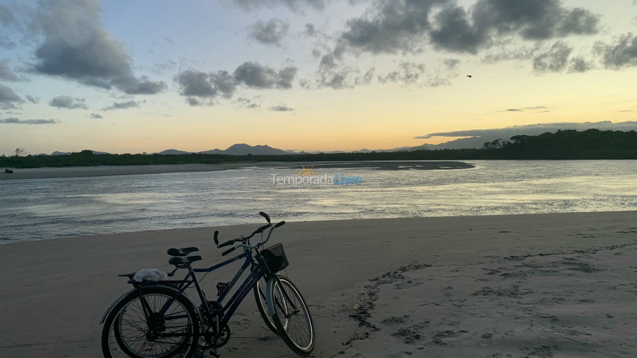 Casa para aluguel de temporada em Guaratuba (Barra do Saí)