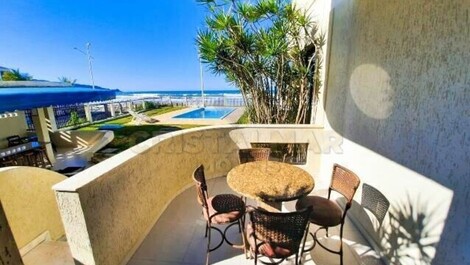 Triplex Frente Mar em Bombinhas – 4 Quartos e Piscina