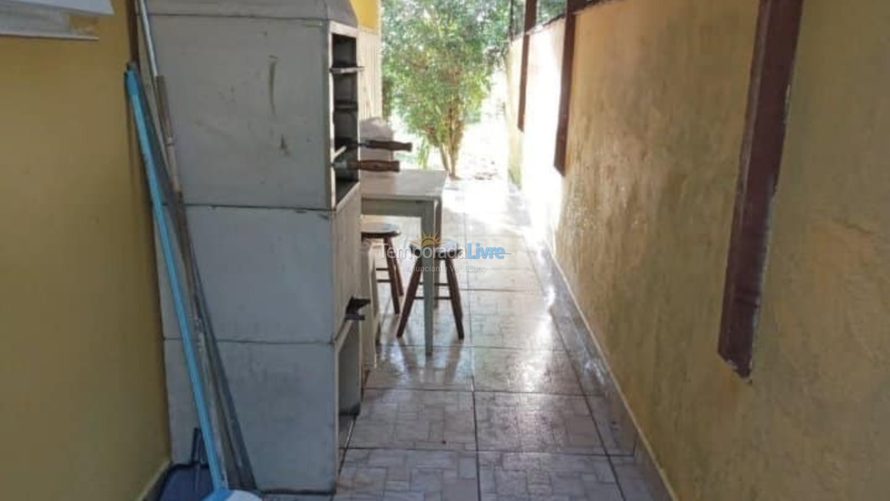 Casa para alquiler de vacaciones em São Sebastião (Praia da Boracéia)