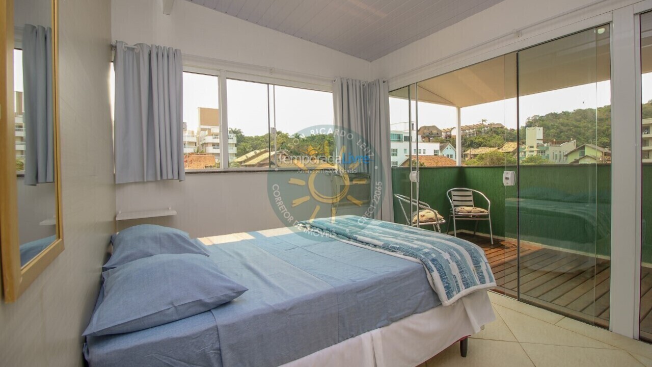 Apartment for vacation rental in Bombinhas (Praia de Quatro Ilhas)