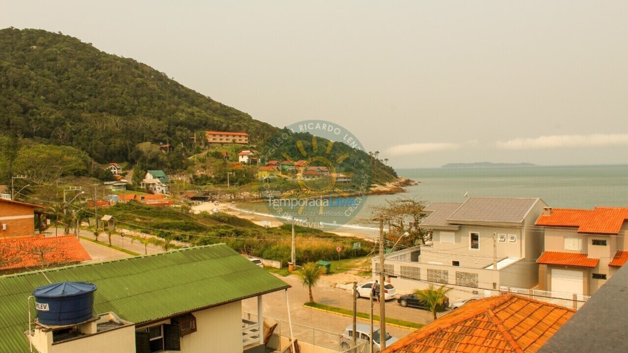 Apartment for vacation rental in Bombinhas (Praia de Quatro Ilhas)