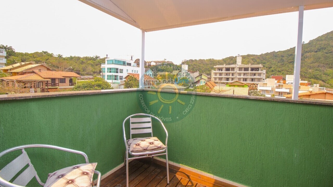 Apartment for vacation rental in Bombinhas (Praia de Quatro Ilhas)