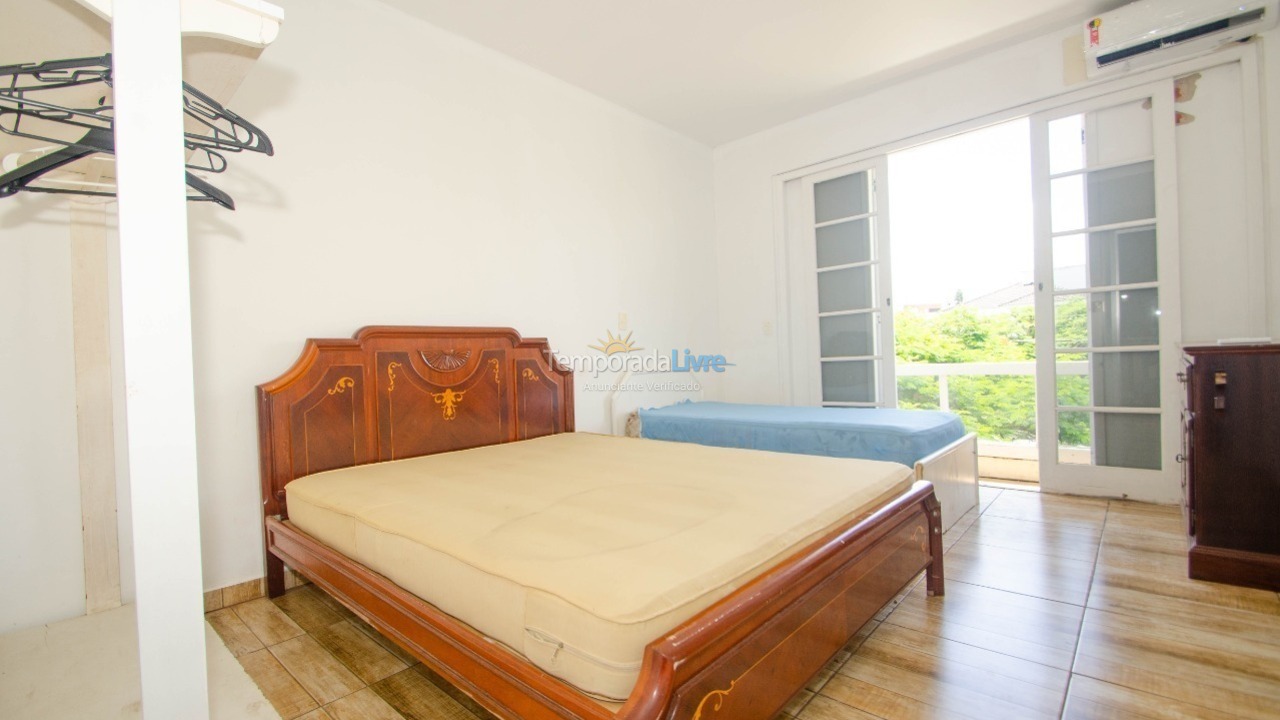 Casa para aluguel de temporada em Florianopolis (Jurerê Internacional)