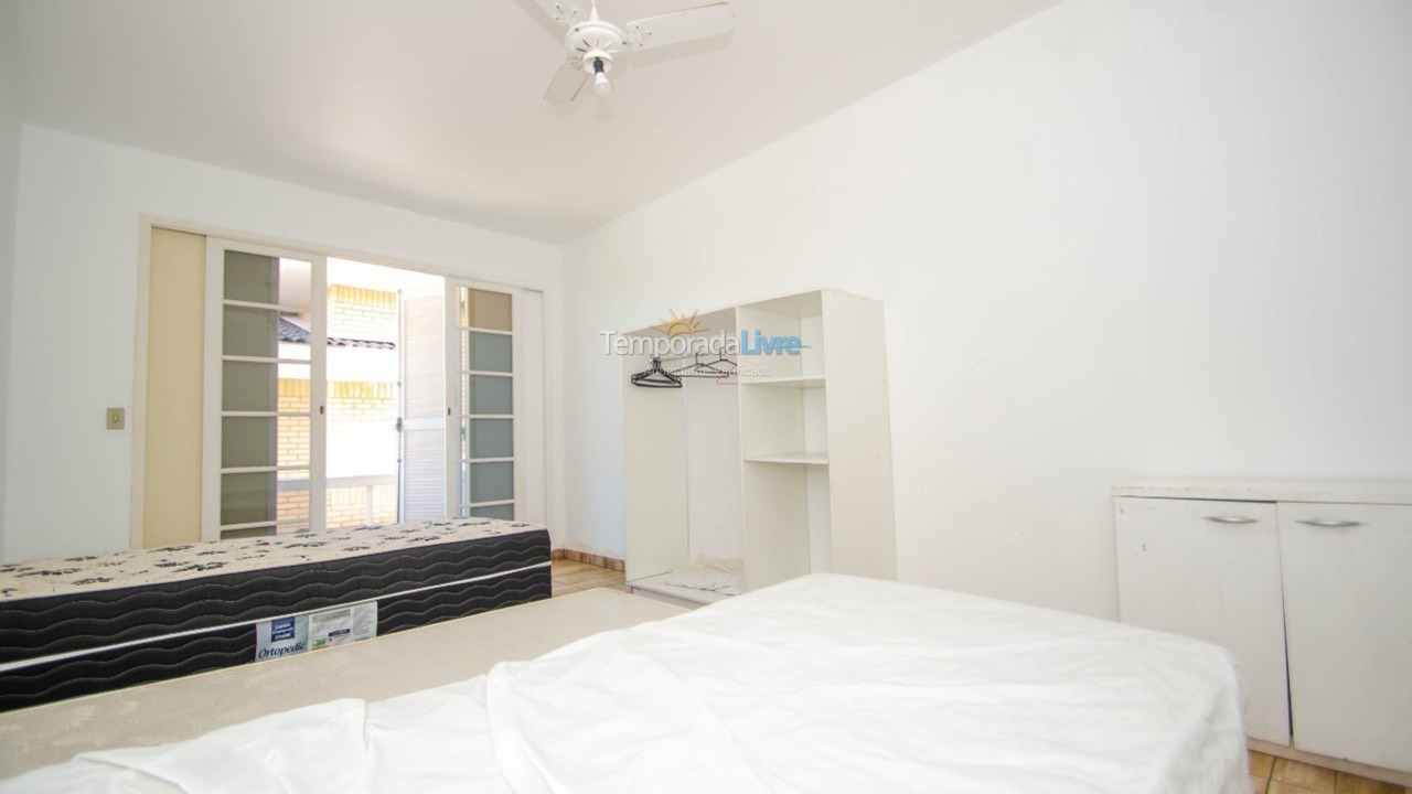 Casa para aluguel de temporada em Florianopolis (Jurerê Internacional)