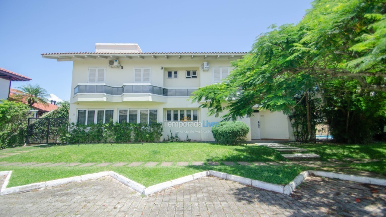Casa para aluguel de temporada em Florianopolis (Jurerê Internacional)