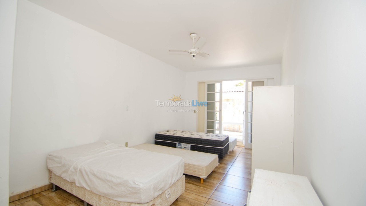 Casa para aluguel de temporada em Florianopolis (Jurerê Internacional)