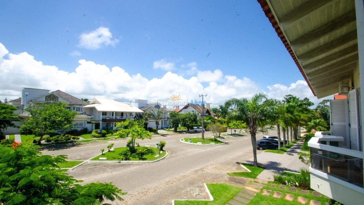 Casa para aluguel de temporada em Florianopolis (Jurerê Internacional)