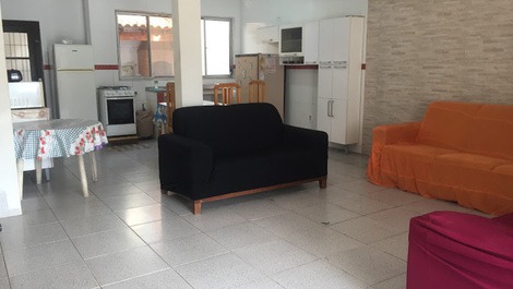 Townhouse 2 minutes from the beach!