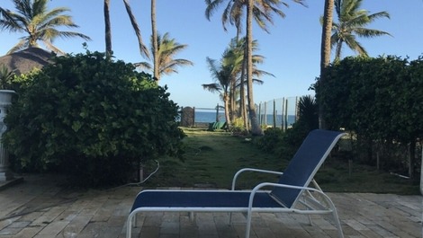 Linda casa beira mar no litoral norte da Bahia