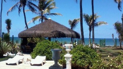 Linda casa beira mar no litoral norte da Bahia