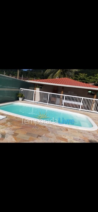 Apartamento para aluguel de temporada em Ubatuba (Praia das Toninhas)