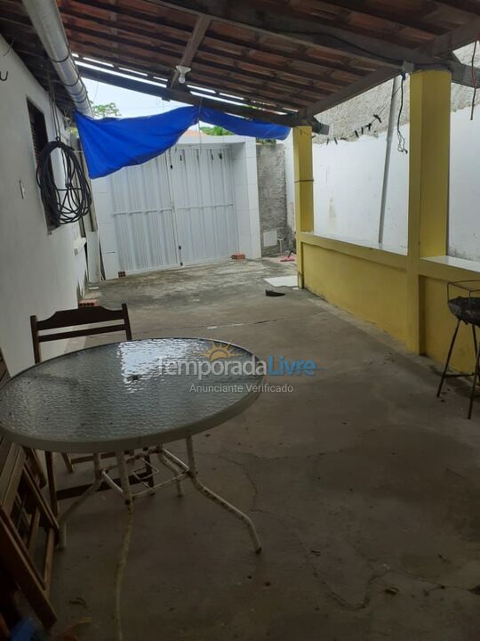 Casa para aluguel de temporada em Fortim (Praia de Pontal de Maceió)