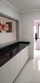 GRAN APARTAMENTO CON VISTA MAR LATERAL. 3 DORMITORIOS