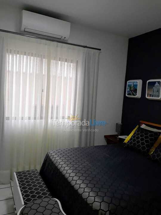 Apartment for vacation rental in Itapema (Meia Praia)