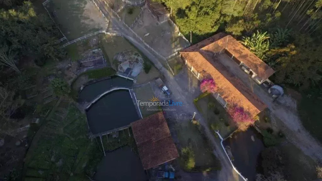 Chácara / sítio para aluguel de temporada em São Roque (São João Novo)