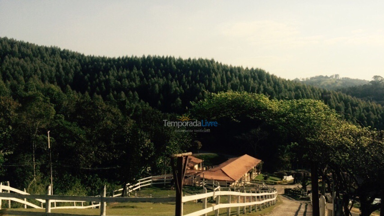Chácara / sítio para aluguel de temporada em São Roque (São João Novo)